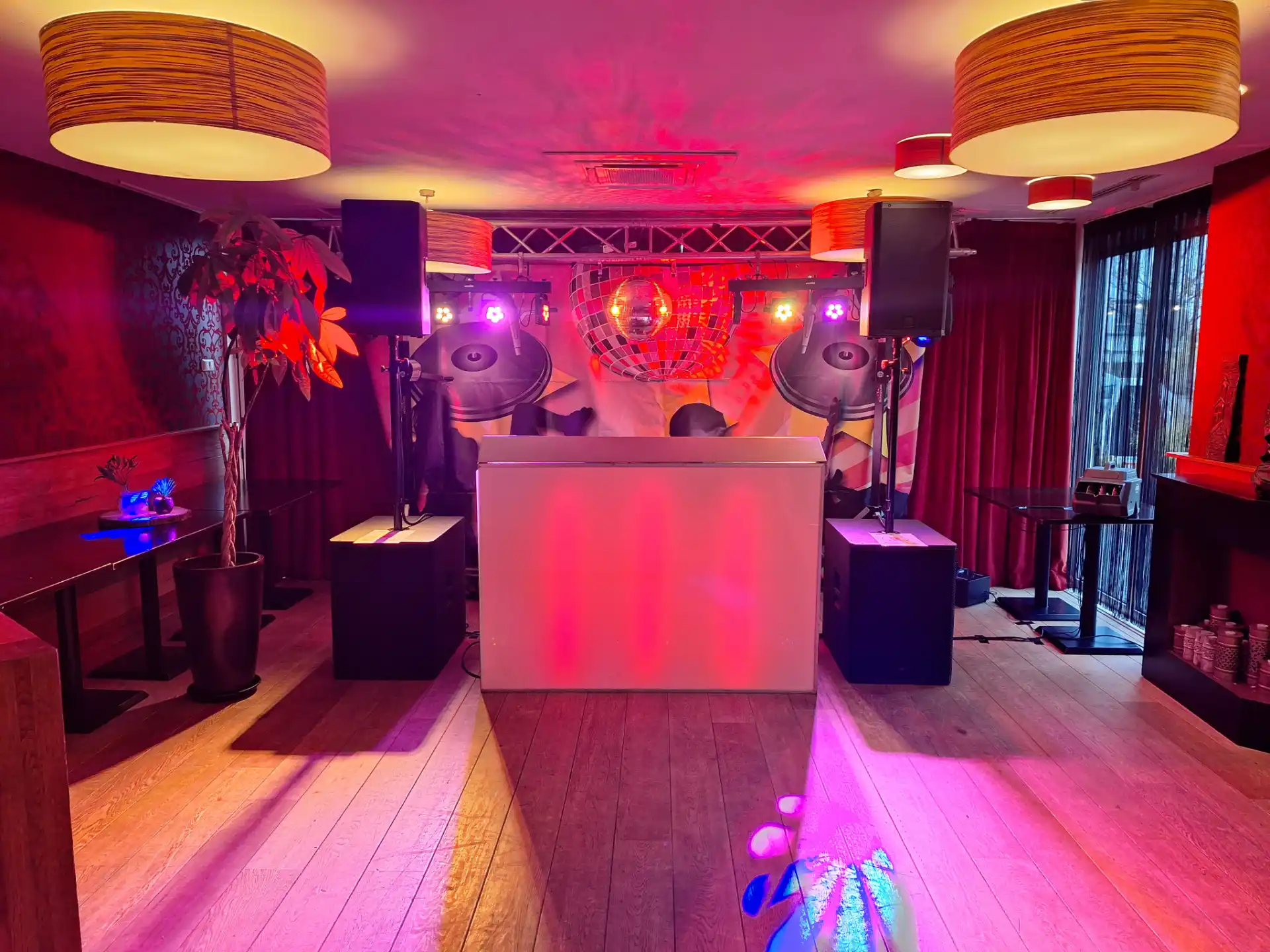 jaren 70 80 90 themafeest De Engel Lisse